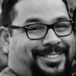 Daniel Meza headshot