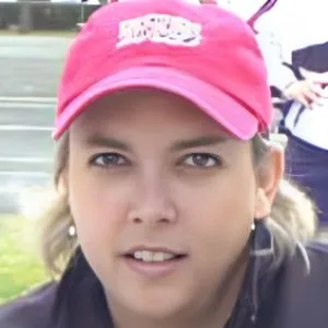 Leann Land headshot