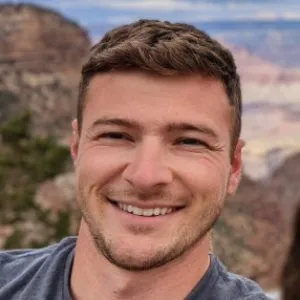 Tyler Nalbach headshot